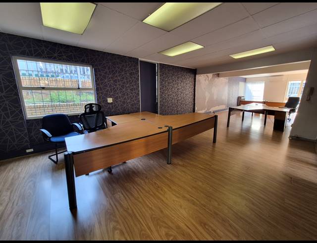 118M² OFFICE TO LET IN RIVONIA